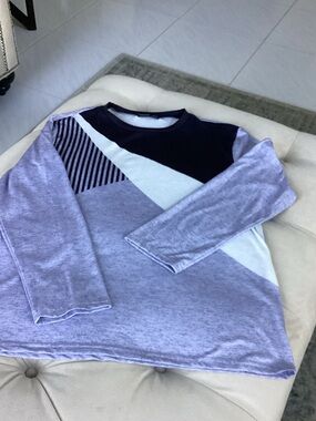 Noracora Large Men's BluegreyColorblock Crewneck Sweater